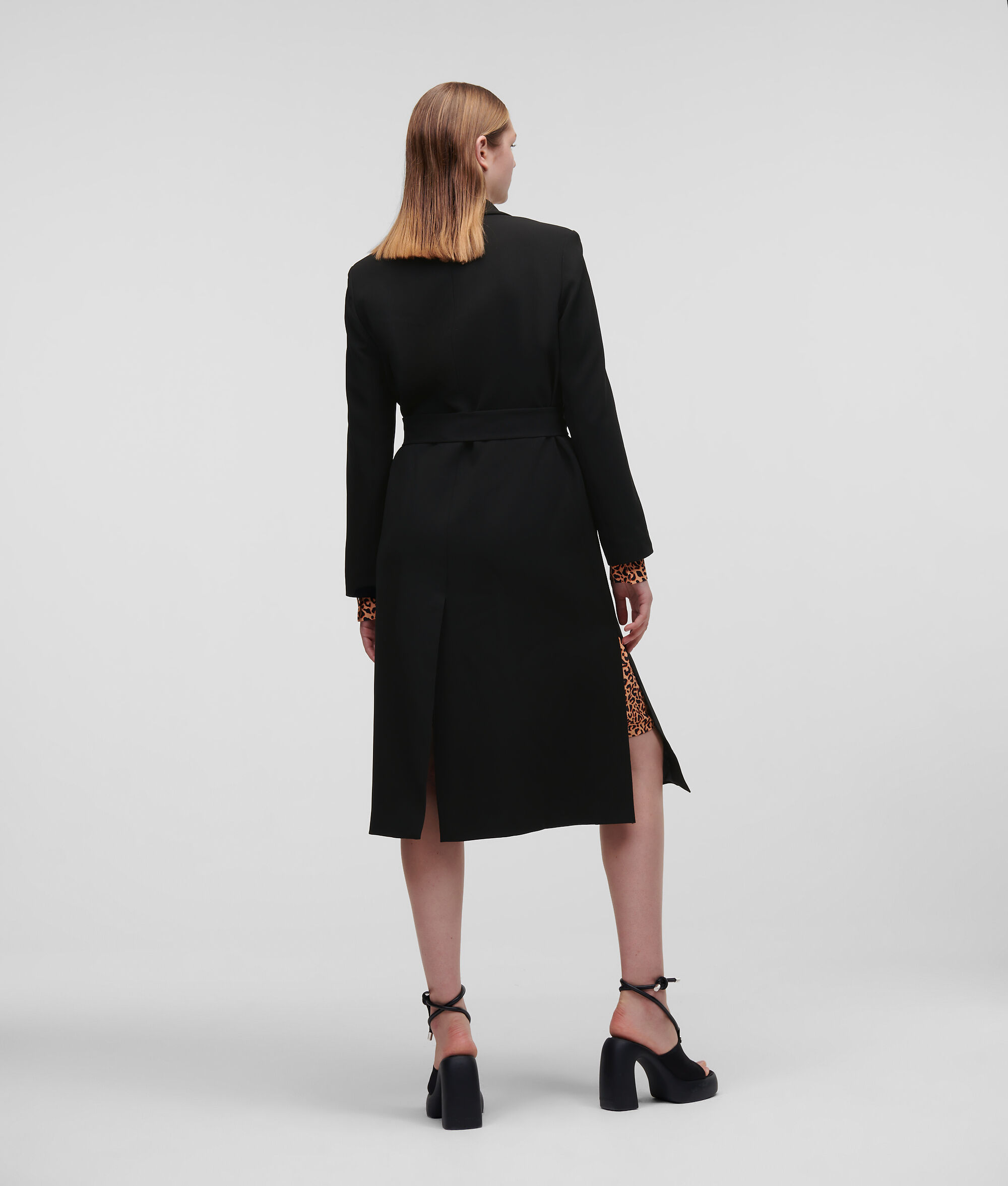 MANTEAU HABILLÉ