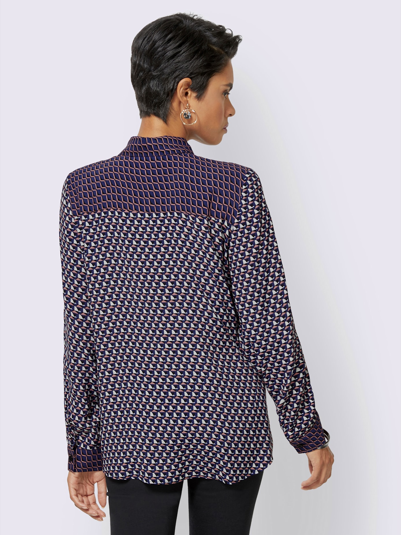 Chemisier en viscose fluide motif minimaliste col chemise manches longues