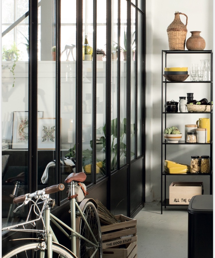Vakkenkast Soho H200 zwart