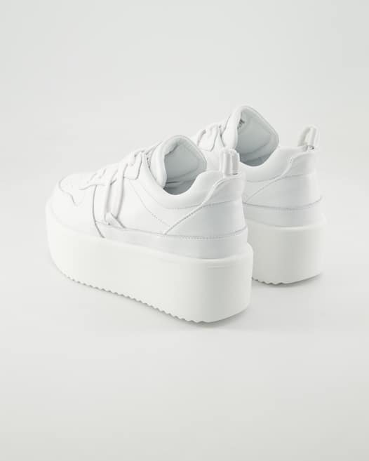 Inuikii Colette Low Sneaker in Weiß