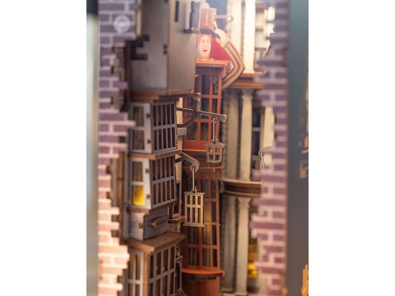 Revell Bausatz Diagon Alley Harry Potter Holzbausatz mit LED-Beleuchtung und Berührungssensor