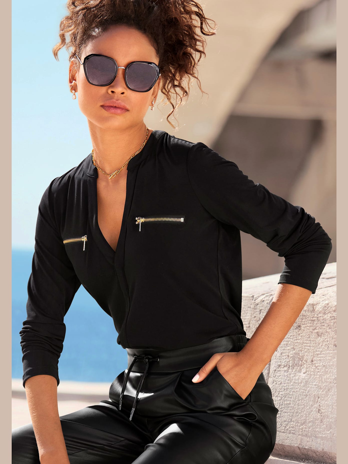 T-shirt manches longues encolure en v