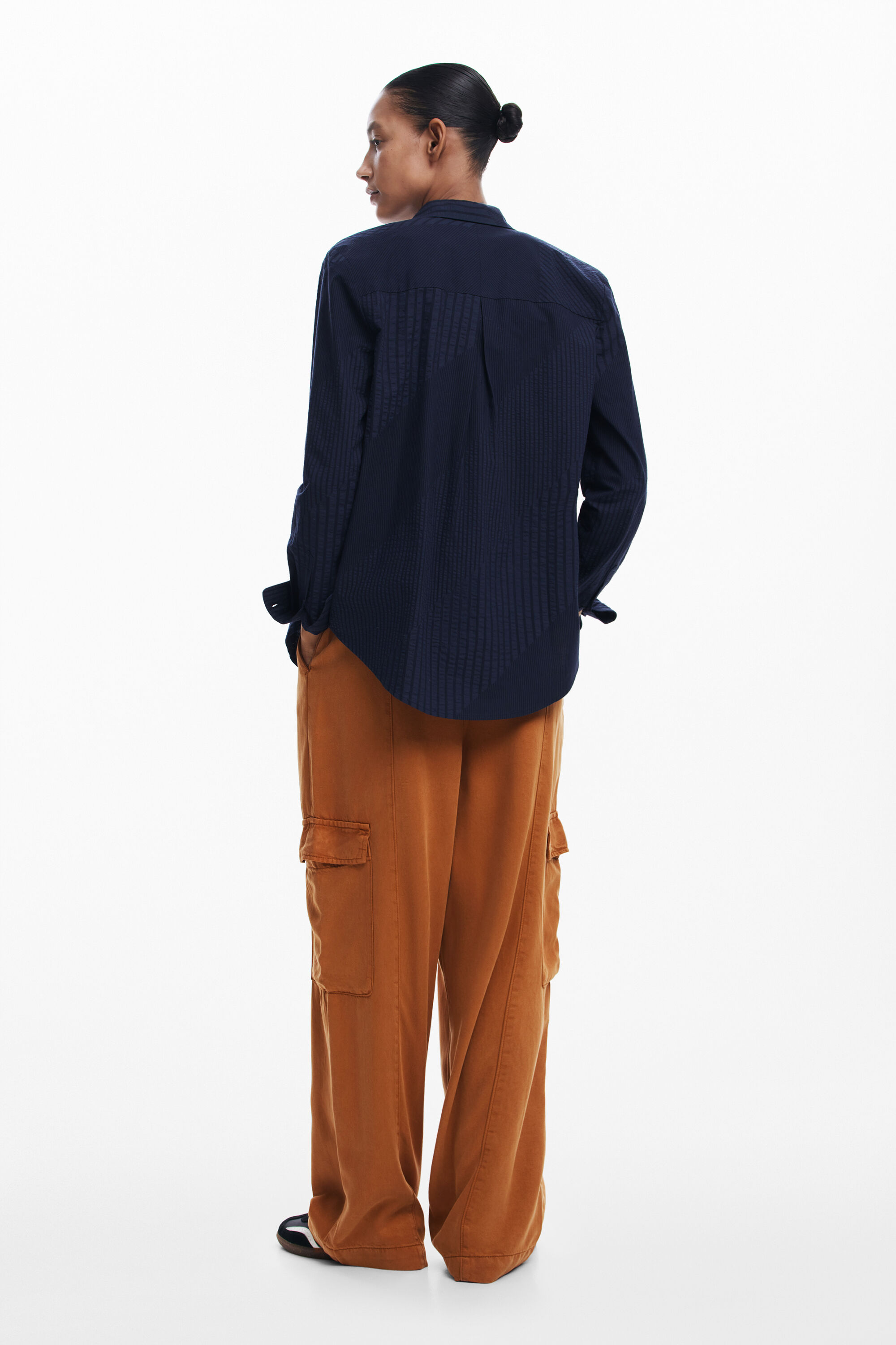 Pantalones carga fluidos