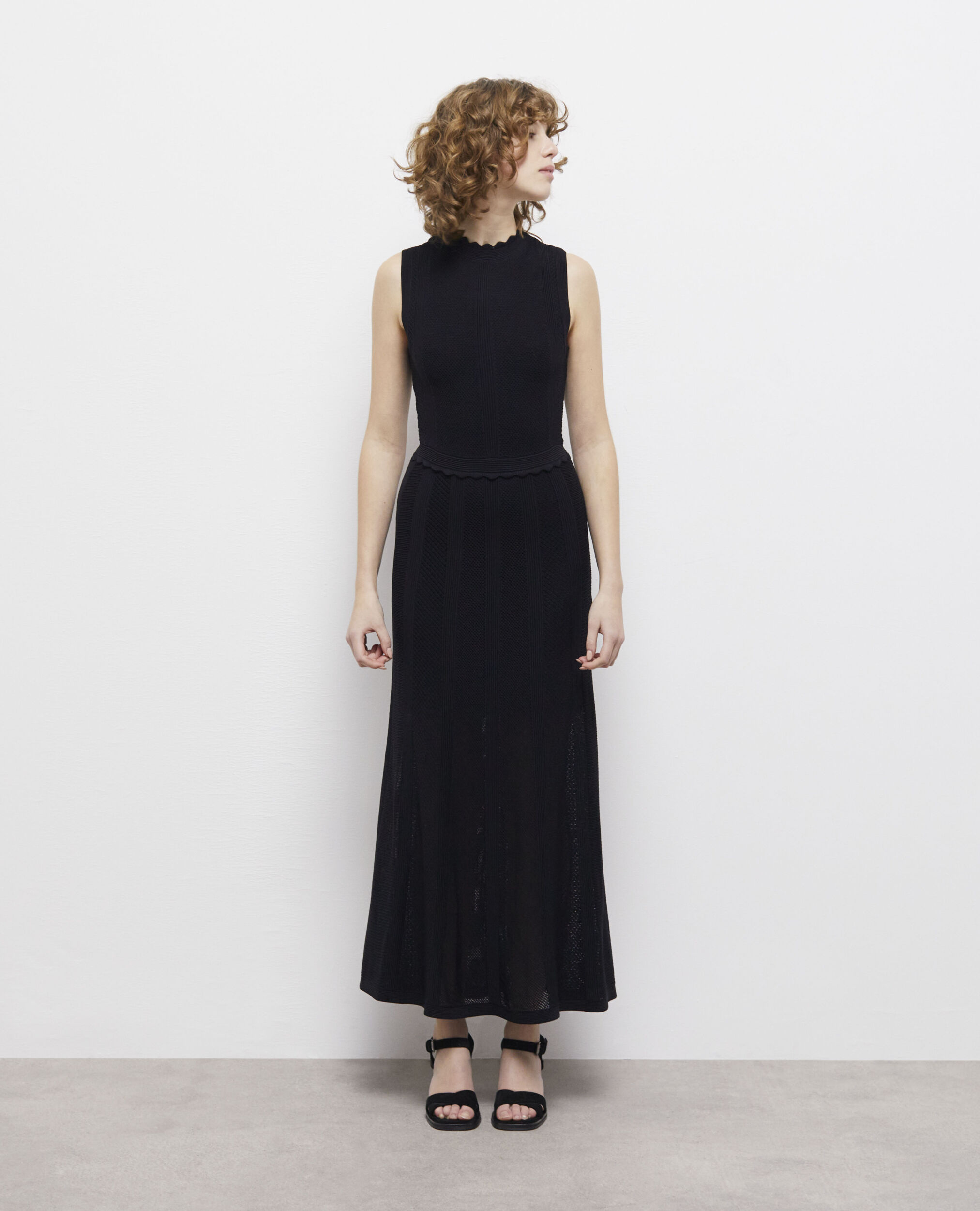 Robe longue en maille noire