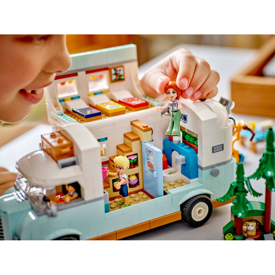LEGO Friends camperavontuur met vrienden 42663