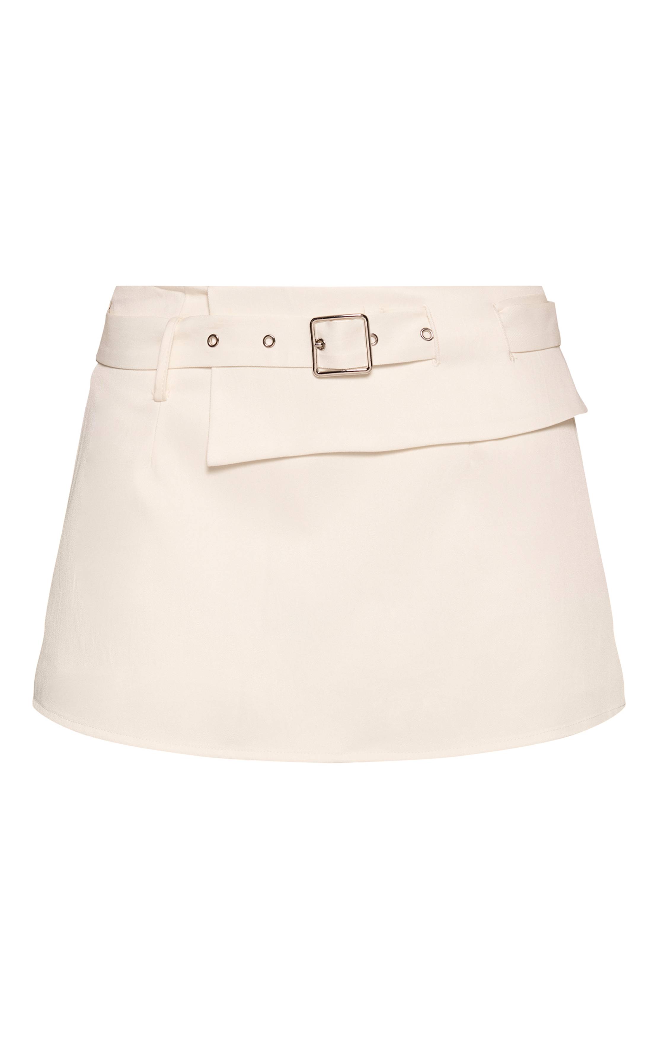 Crème Jupe-short En Tissu Tissé Avec Détail Ceinture