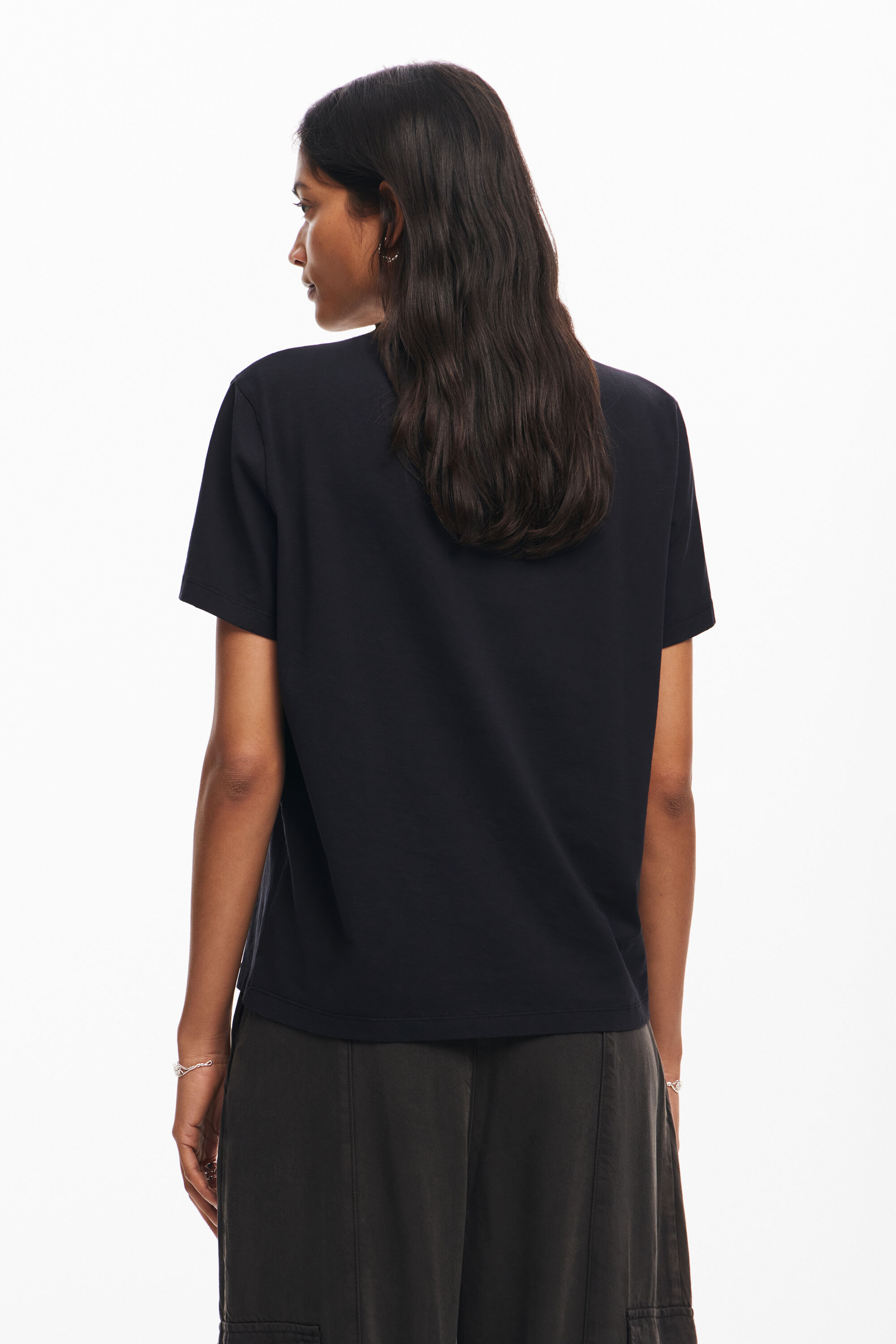 Vaso feito com uma camiseta lisa