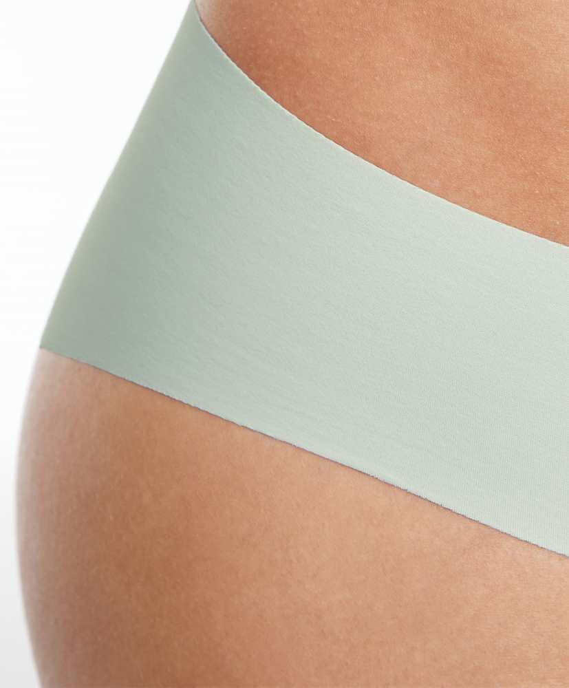5 calcinhas fio dental de poliamida cortadas a laser