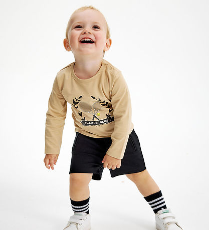 The New Shorts - TnSkowen - Blåck Beauty