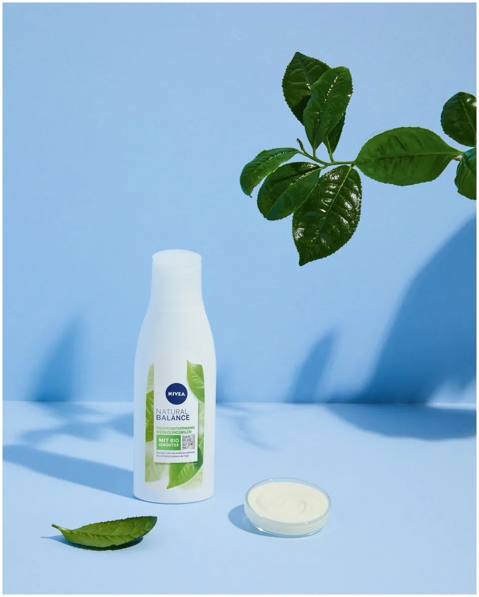 LAIT DÉMAQUILLANT VISAGE THÉ VERT BIO NATURALLY GOOD