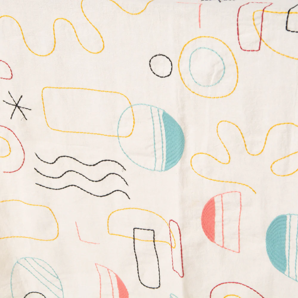 Nappe Zéphyr brodée 150x150 cm Amadeus