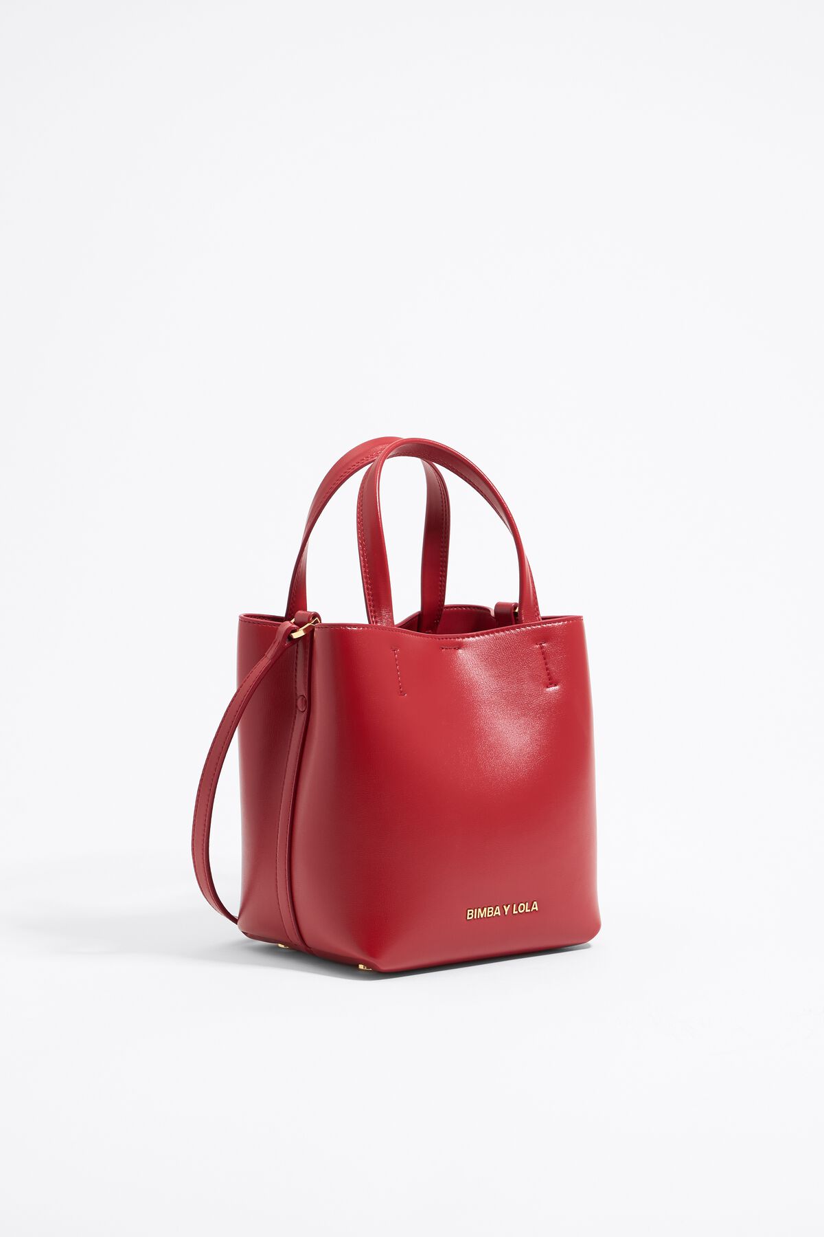 Bolsa pequena de couro vermelho com estampa de Chihuahua
