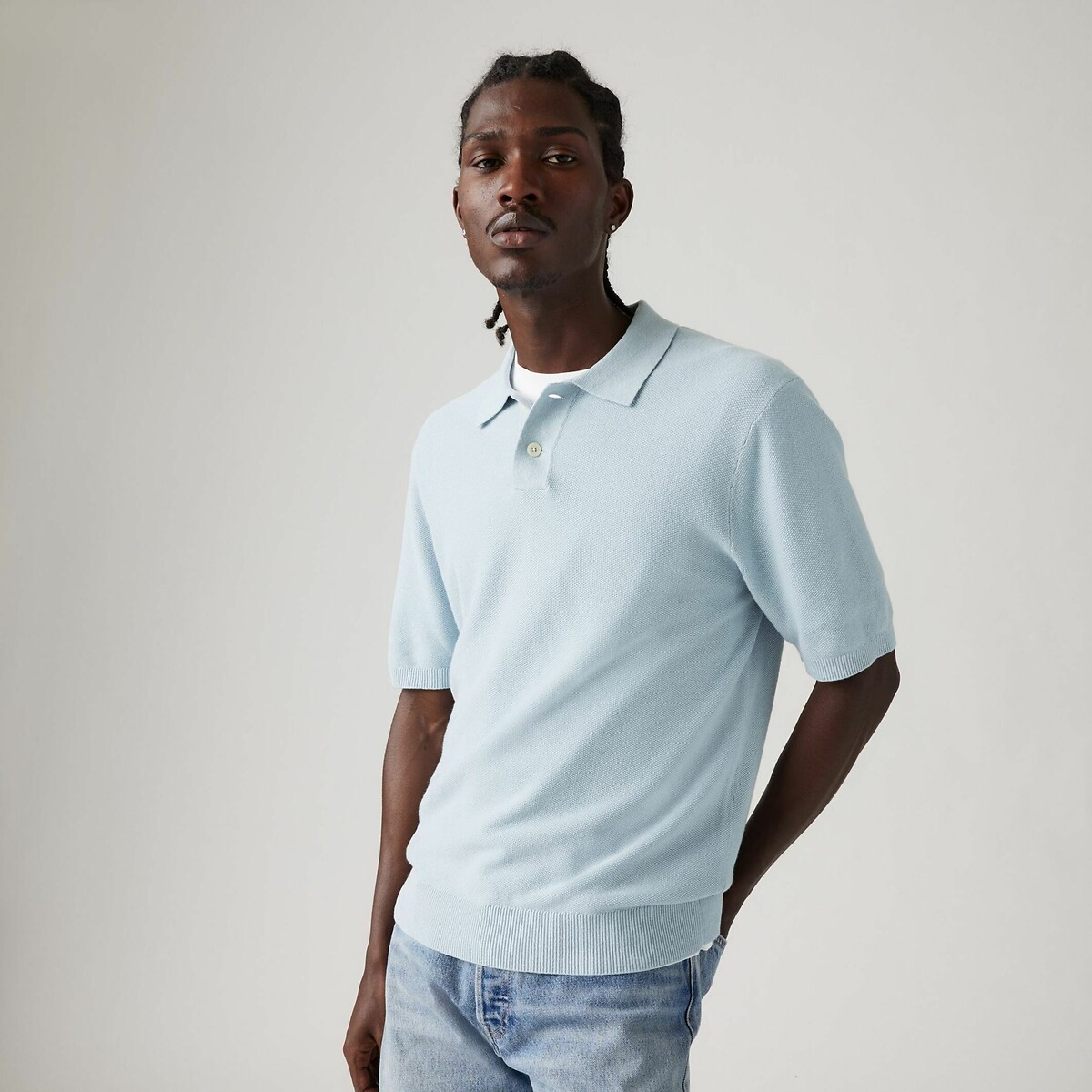 Camisa polo de malha Levi's, feita de algodão e linho.