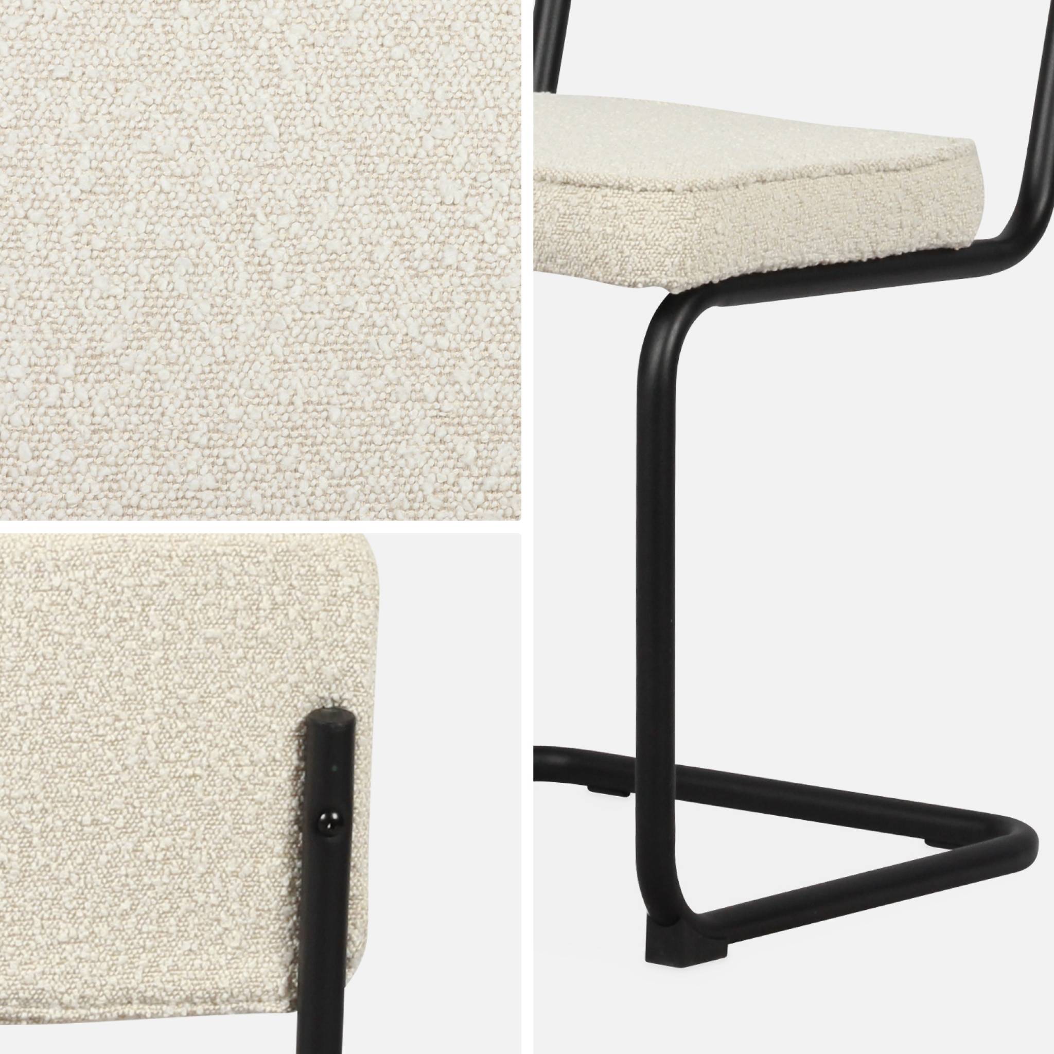 Lot de 2 chaises cantilever bouclette texturée blanc cassé. Maja. L46 x p54.5x h84.5cm