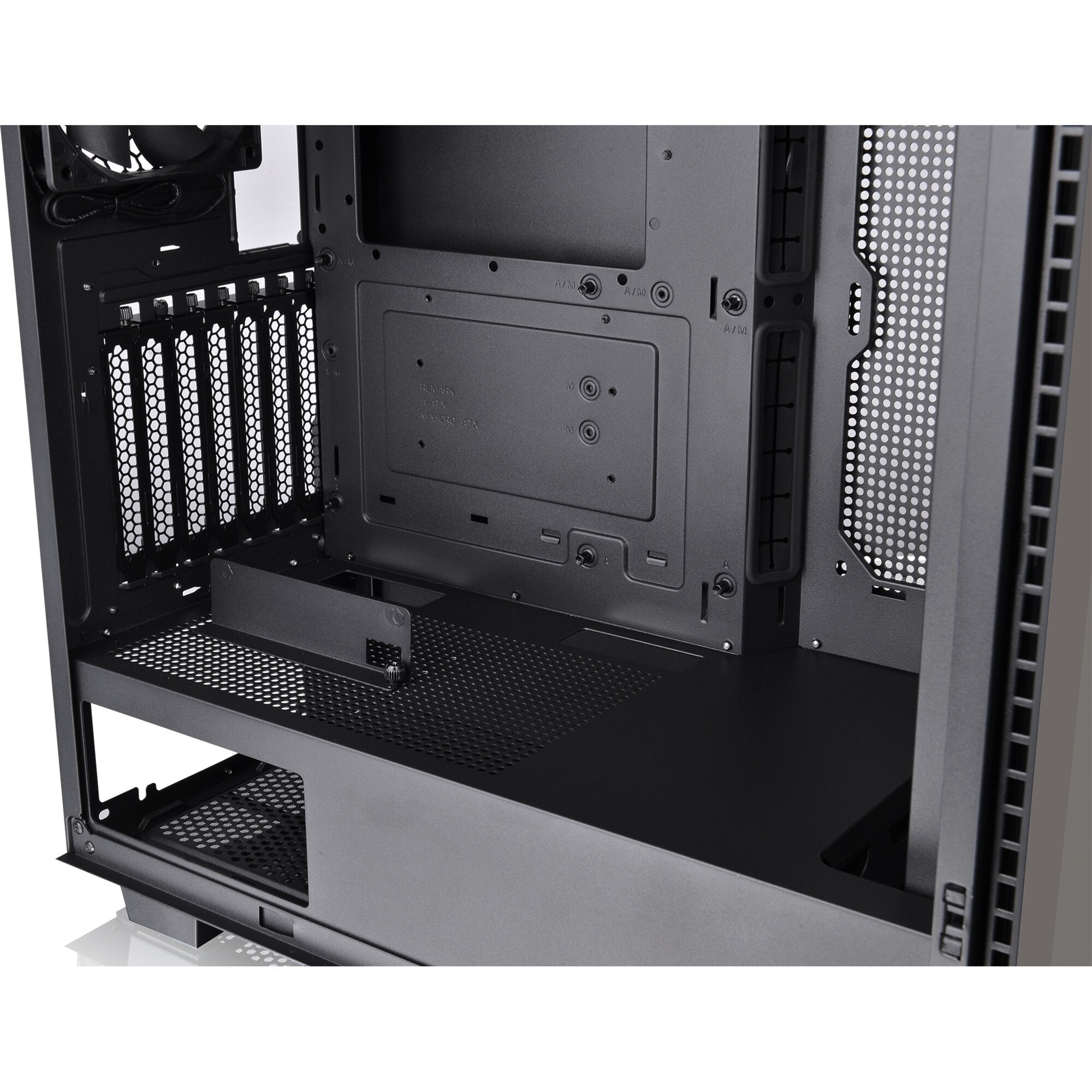 Thermaltake Tower-Gehäuse Divider 300 TG