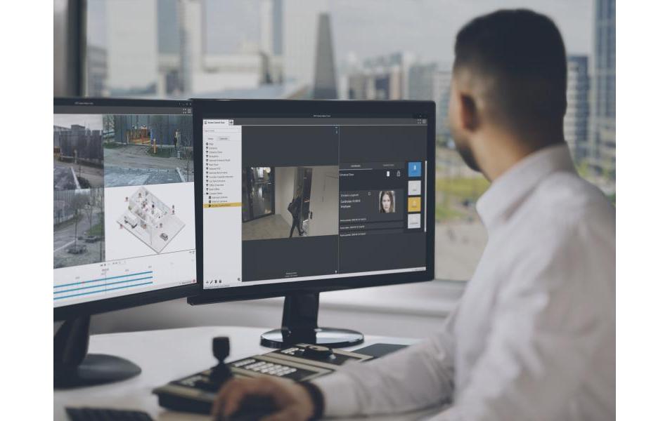 Anzeigeclient Camera Station S9301 Workstation<br>Flexible Plug-and-Play-Workstation