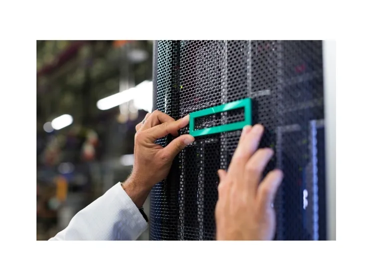 HPE 8SFF x4 NVMe 16G U.2 Basic Carrier Backplane Kit - Backplane - for ProLiant DL360 Gen10