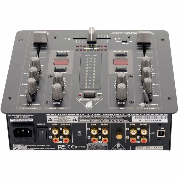 Behringer VMX100 USB Pro Mixer