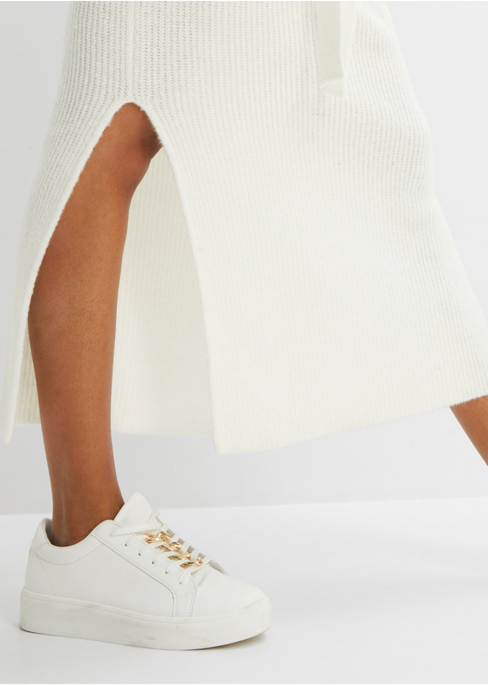 Robe en maille col en V et ceinture (Ens. 2 pces.)