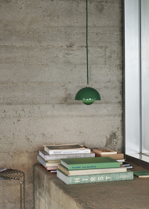 &Tradition Flowerpot Pendant VP10 Signal green