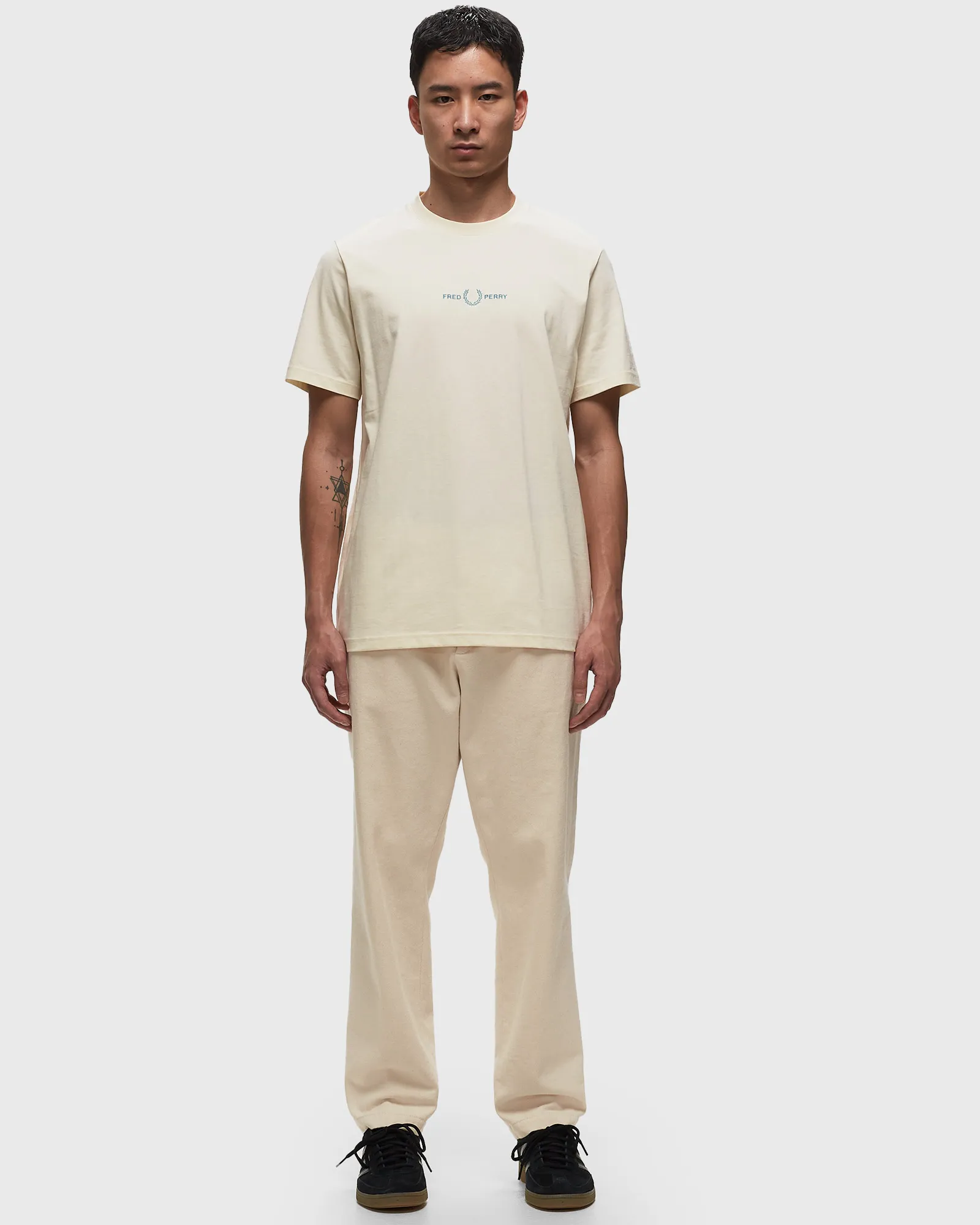 Fred Perry EMBROIDERED TEE