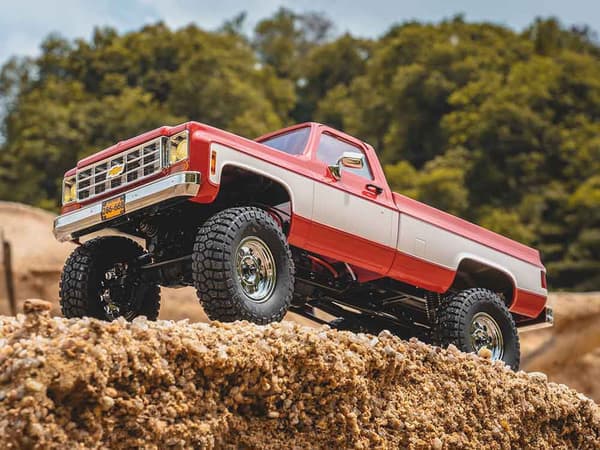 FMS FCX18 Chevrolet K10 1/18 4x4 Rød - Komplett