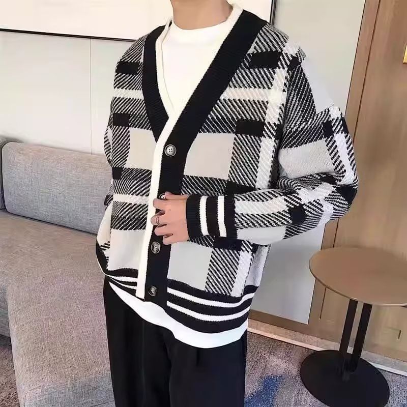 Femilina - V-hals geruite cardigan