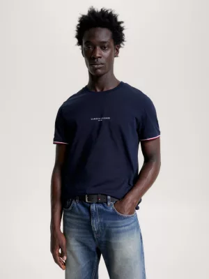 Camiseta Slim Fit com Detalhe na Barra