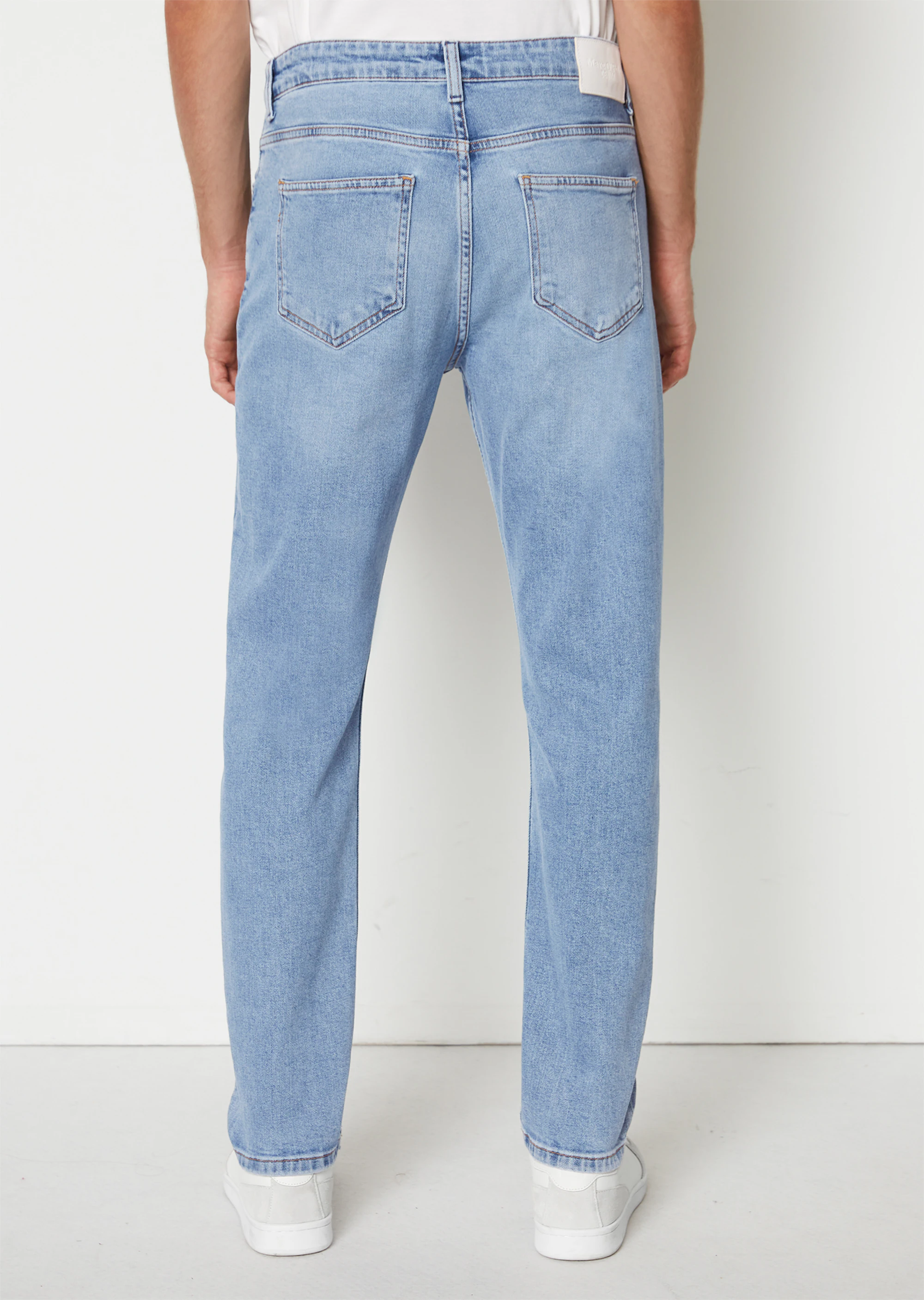 Jeans Modell LINUS slim tapered aus Bio-Baumwoll-Mix