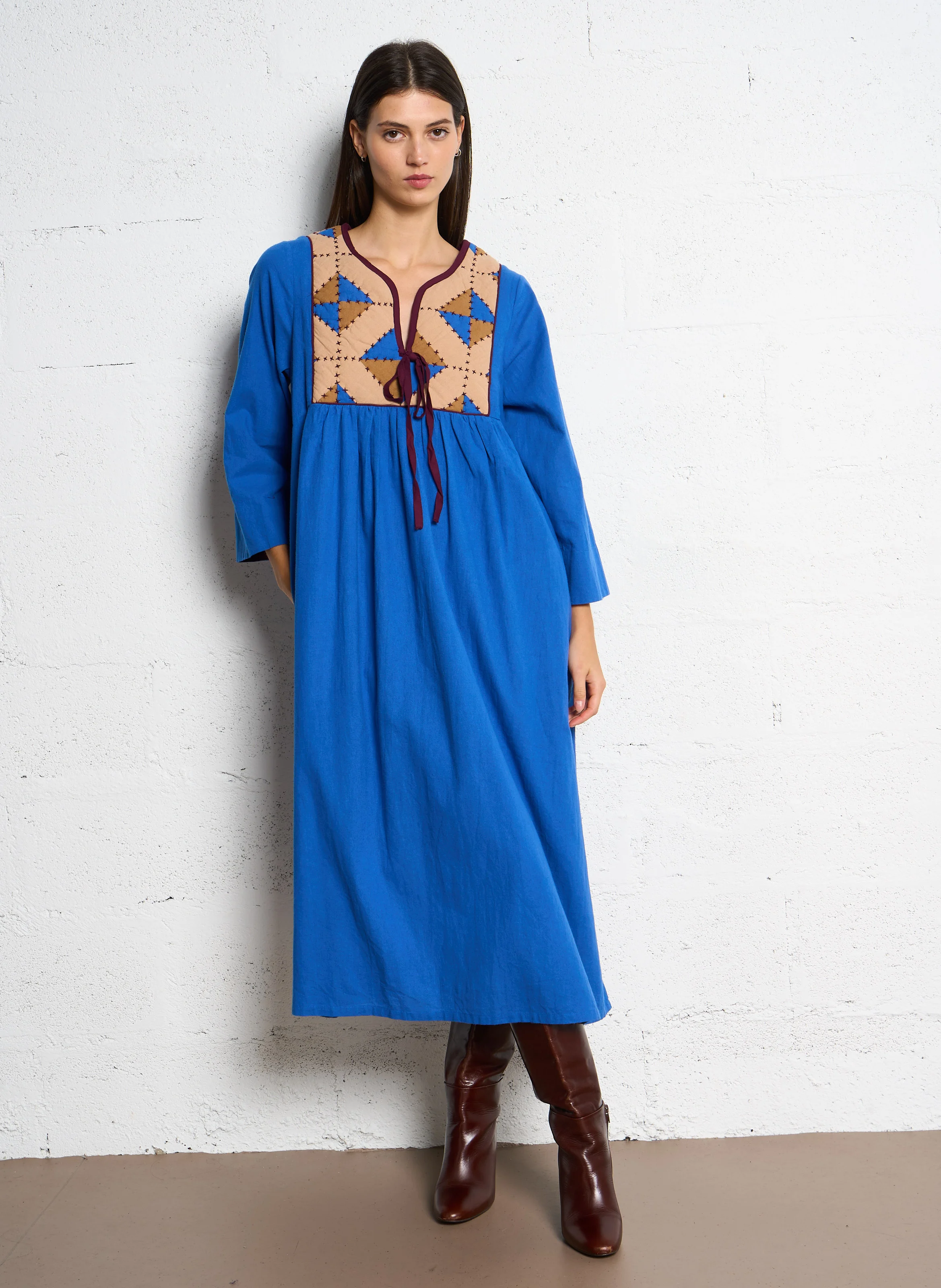 ROM - Robe longue ample col V en coton bio | Bleu