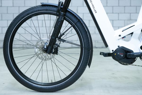 NEVO4 GT TOURING E-City- und Alltagsvelo  pure white  56 CM