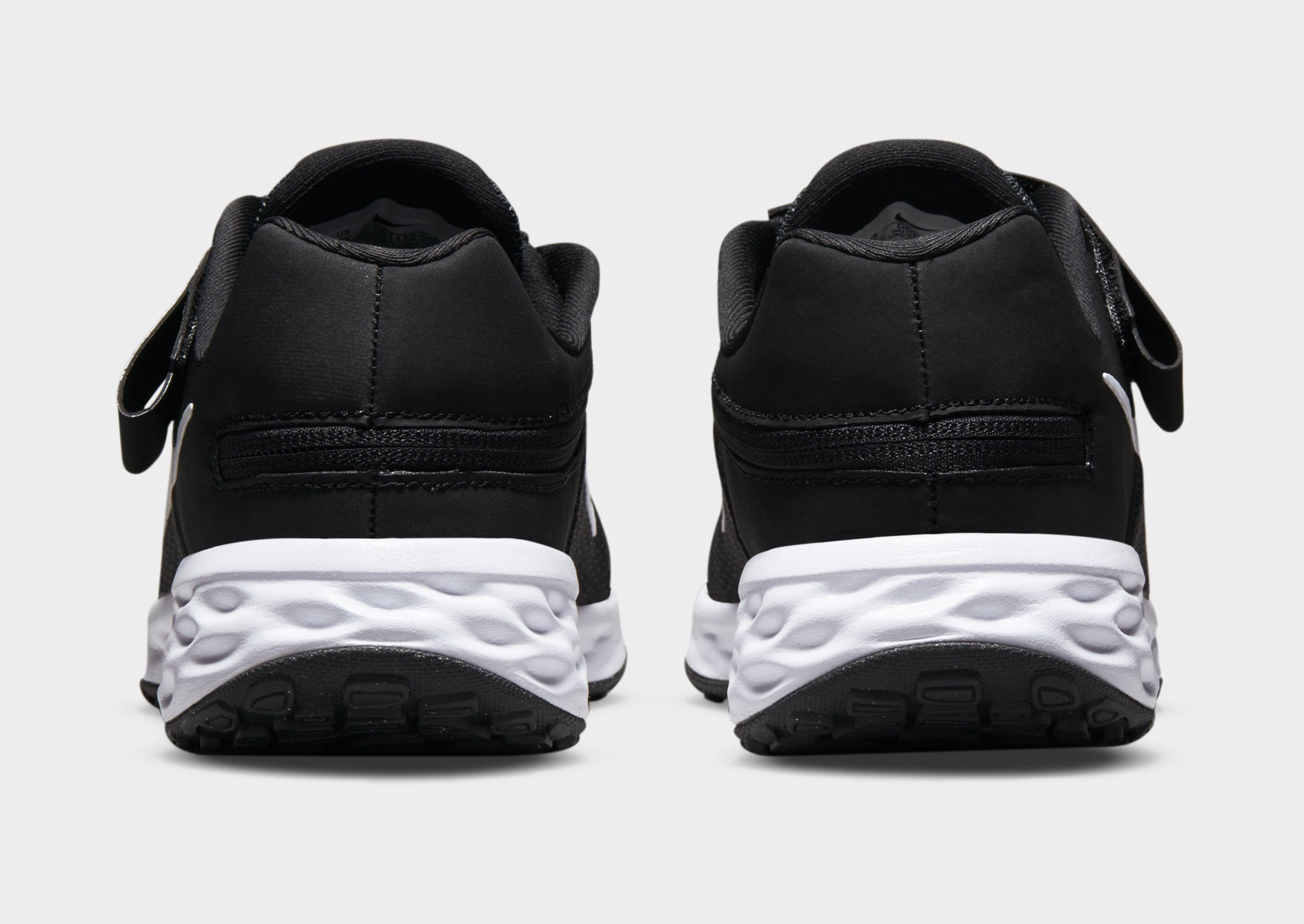 Nike NIKE REVOLUTION 6