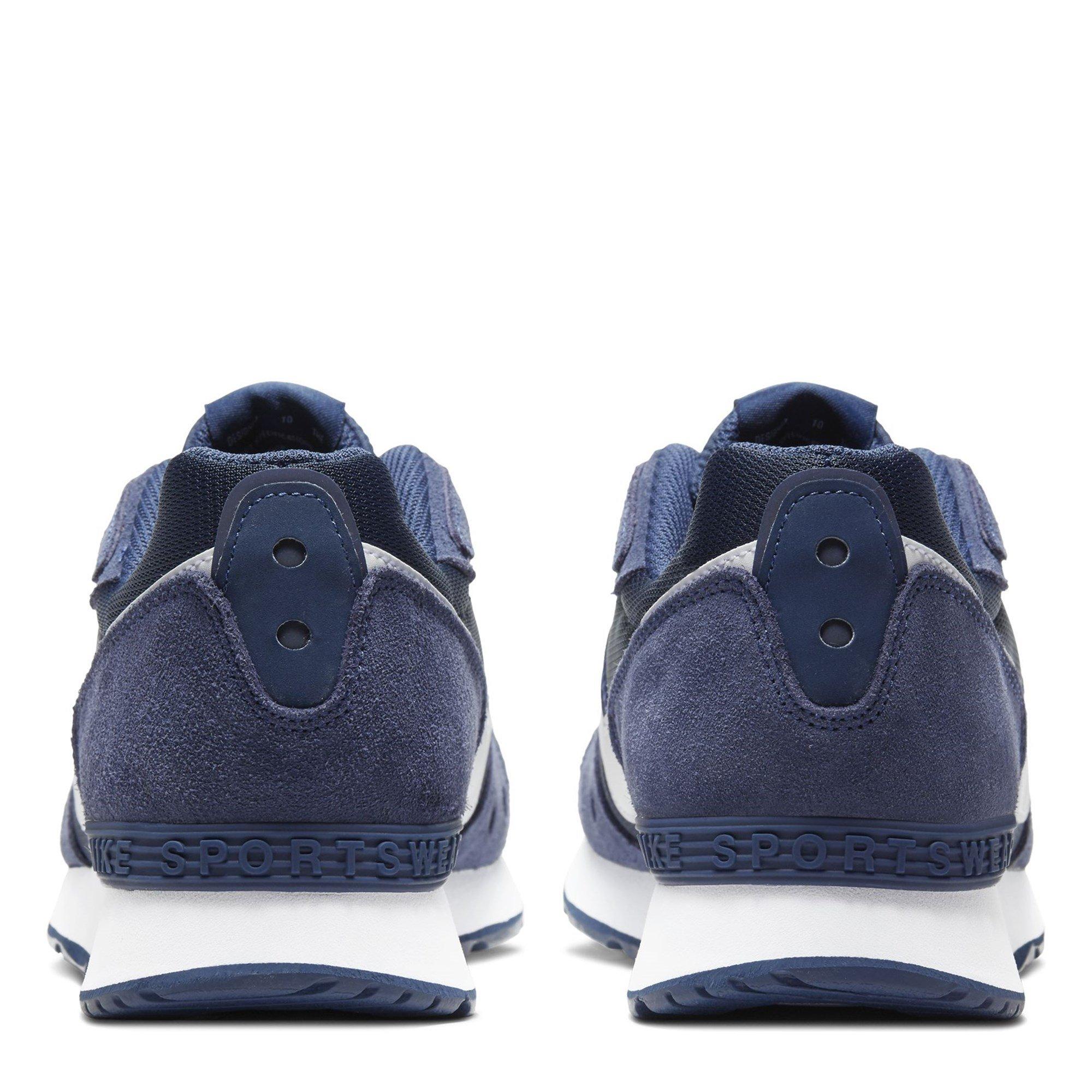 Nike Venture Runner Trainers Mens