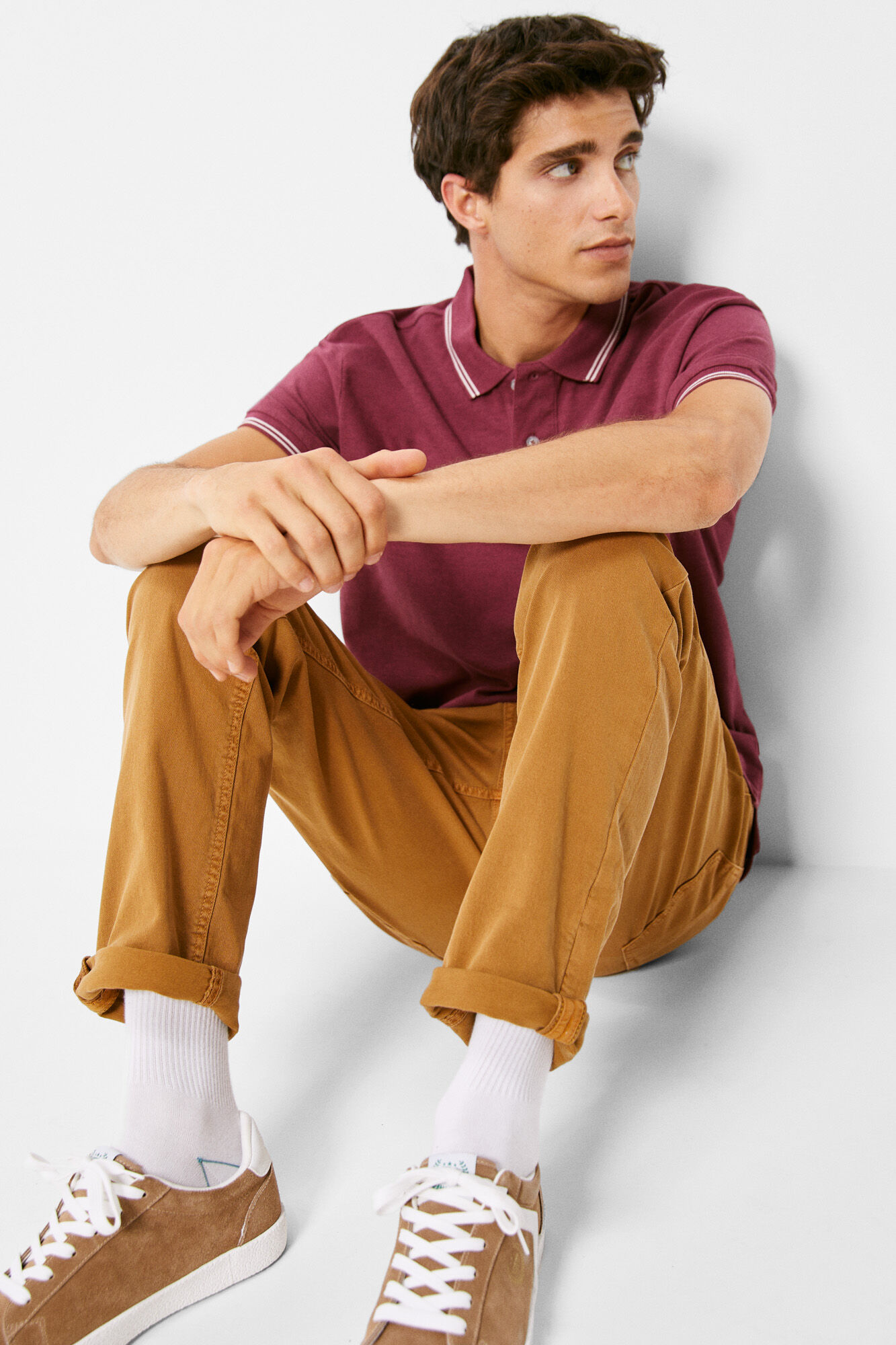 Calça de cinco bolsos com lavagem slim-fit