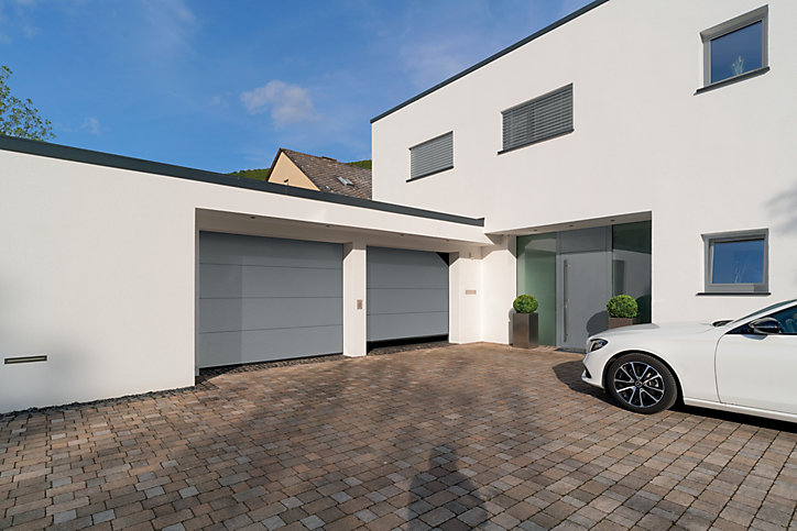 Porte de garage sectionnelle acier Hormann Planar gris aluminium RAL 9007 Matt Deluxe - l.250 x h.212,5 cm - motorisée