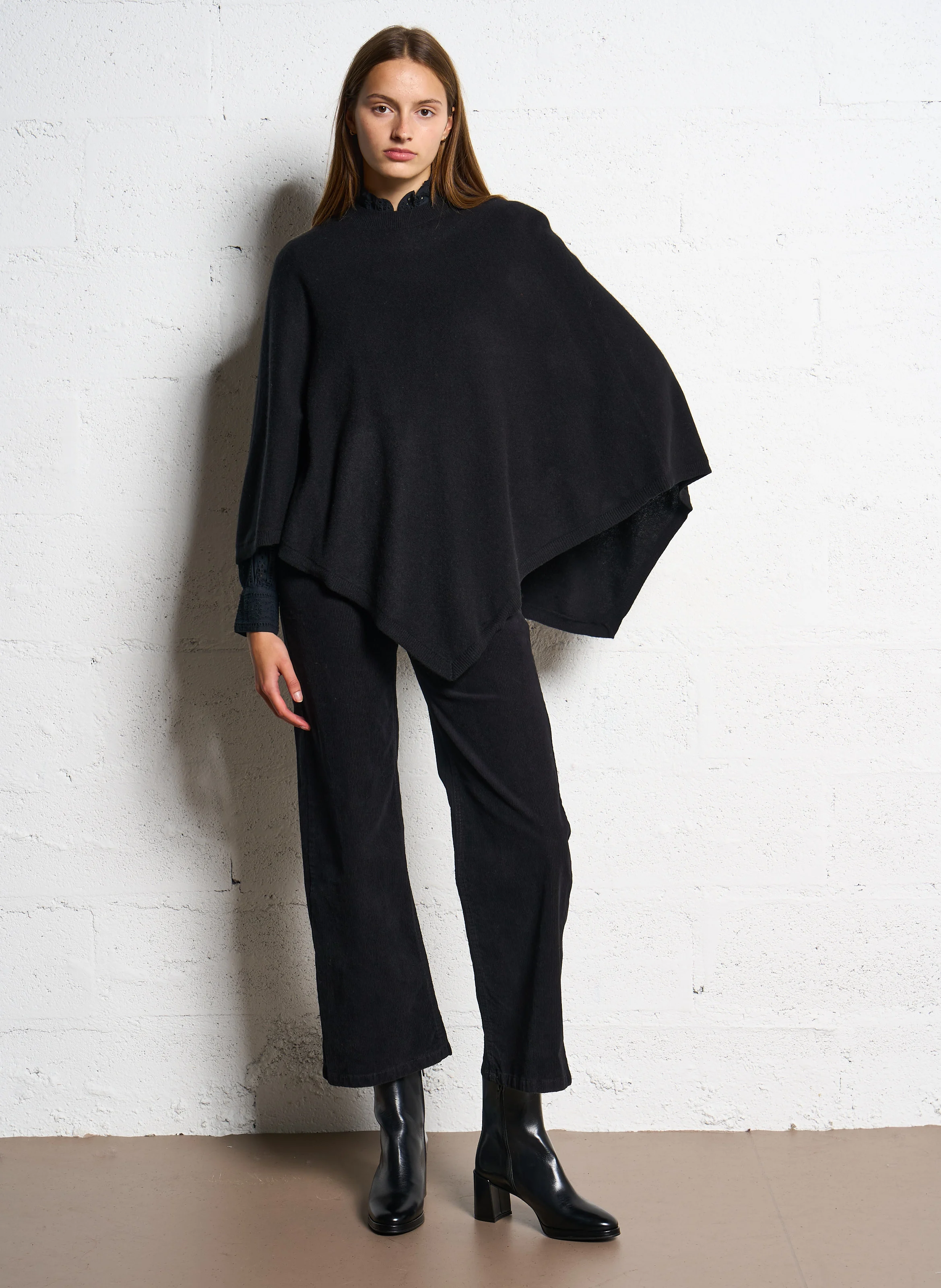 PALOMA - Pantalon en velours côtelé | Noir