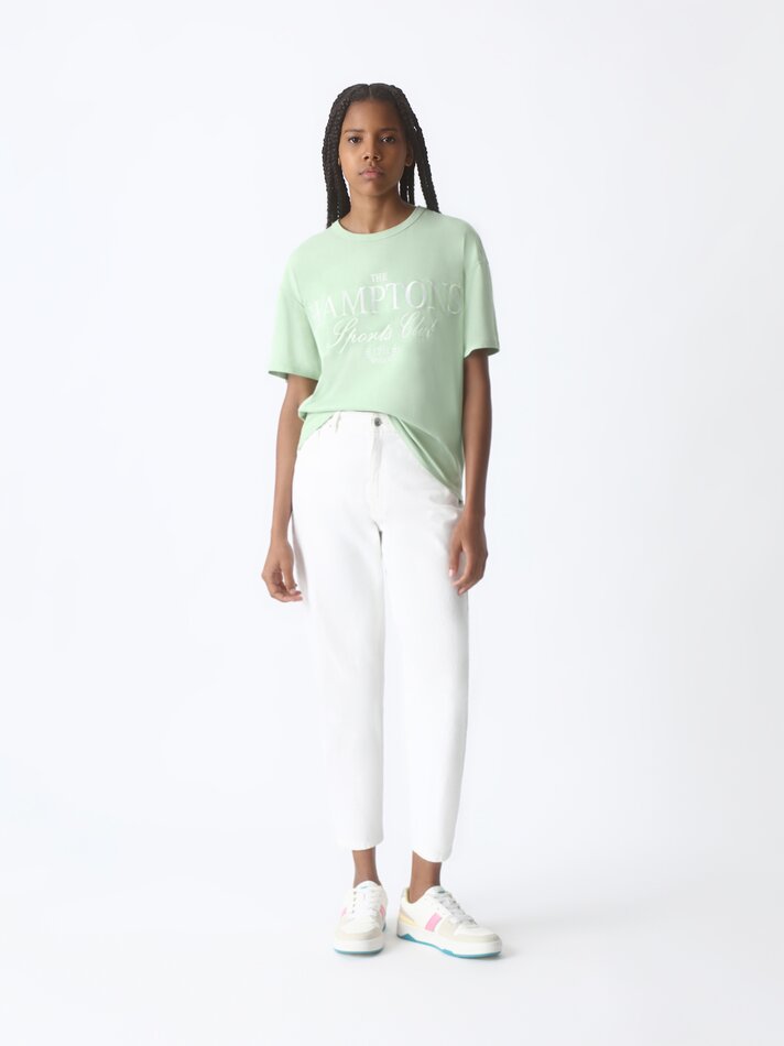 Camiseta de manga curta com bordado - Verde Cirúrgico