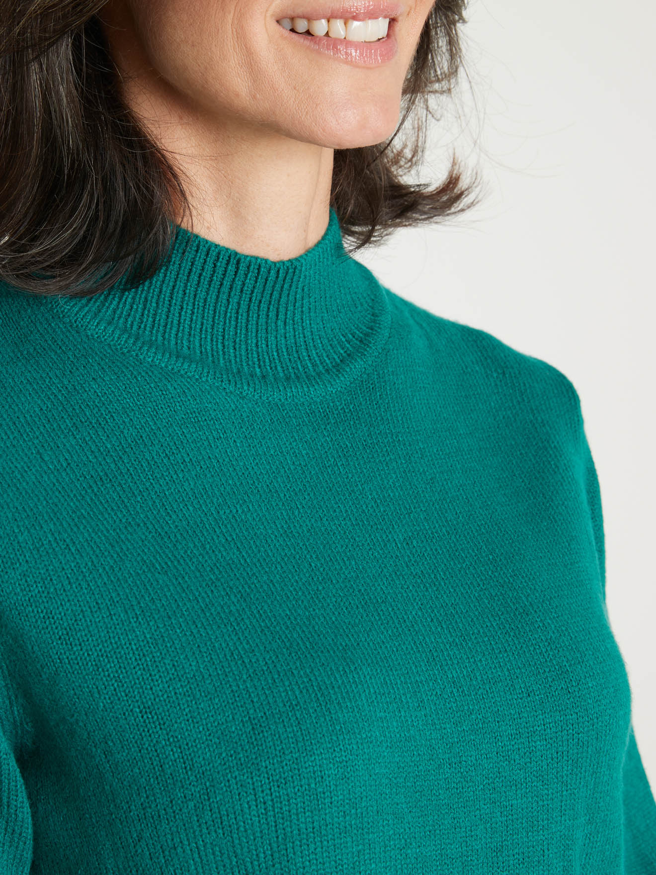 Pull col montant manches longues