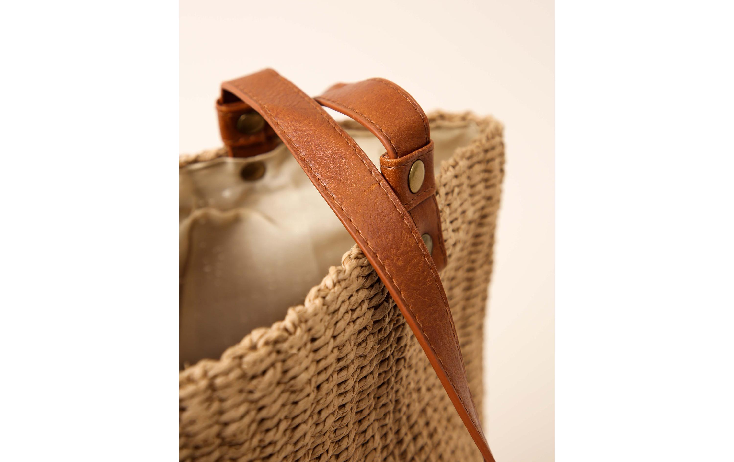 Schultertasche Braun, 42 x 36 cmGeflochtene Tasche aus Naturmaterialien