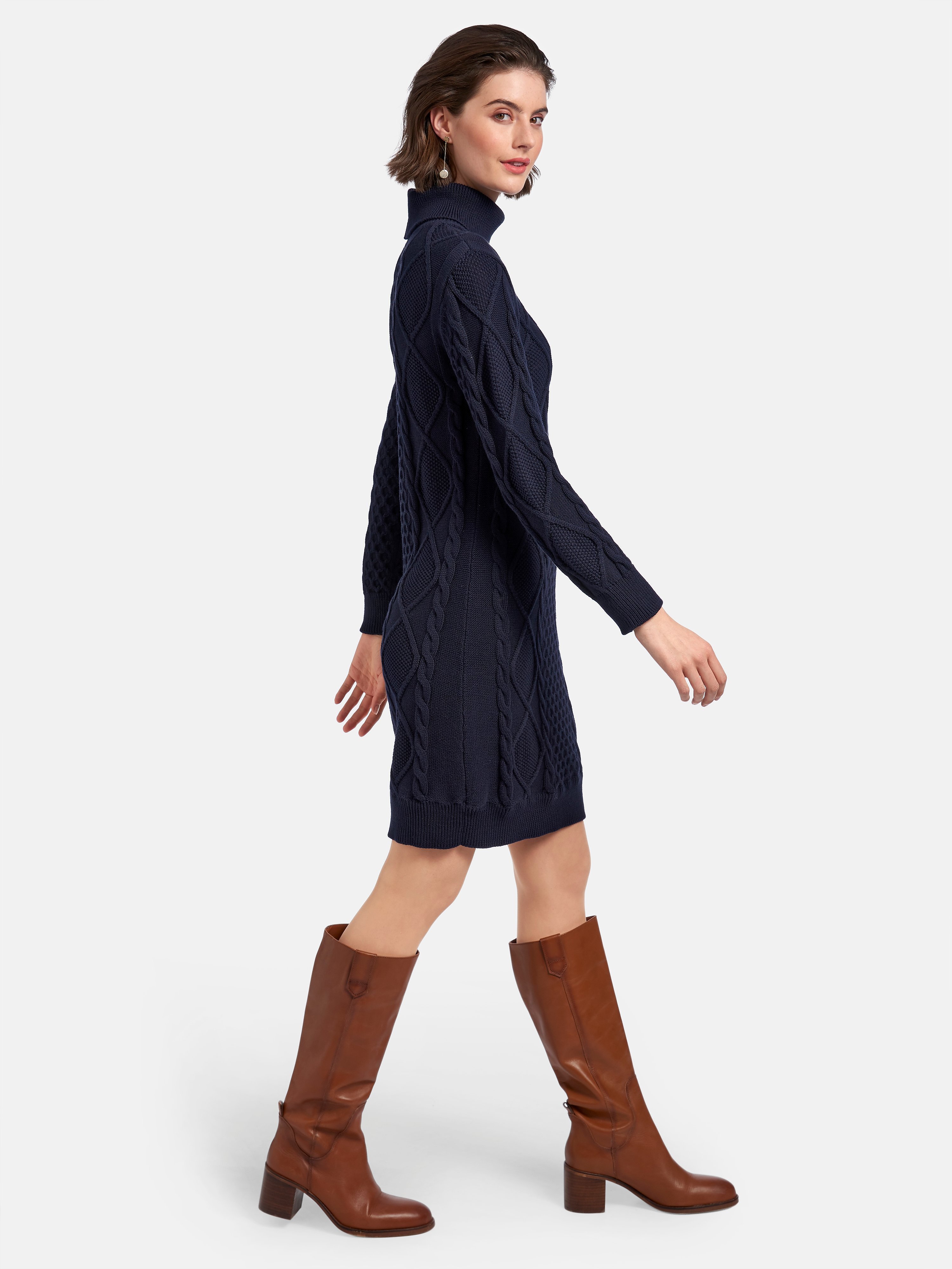 Strickkleid mit Rollkragen