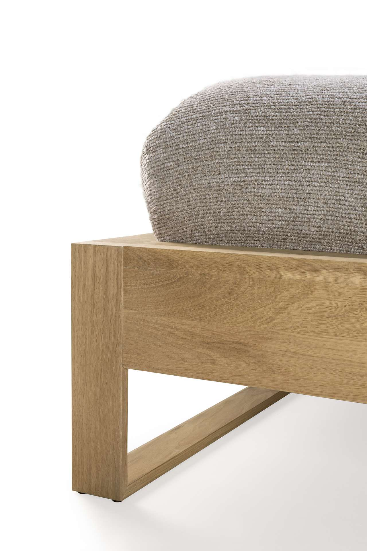 Ethnicraft Bed Nordic II 160x200 incl. lattenbodem