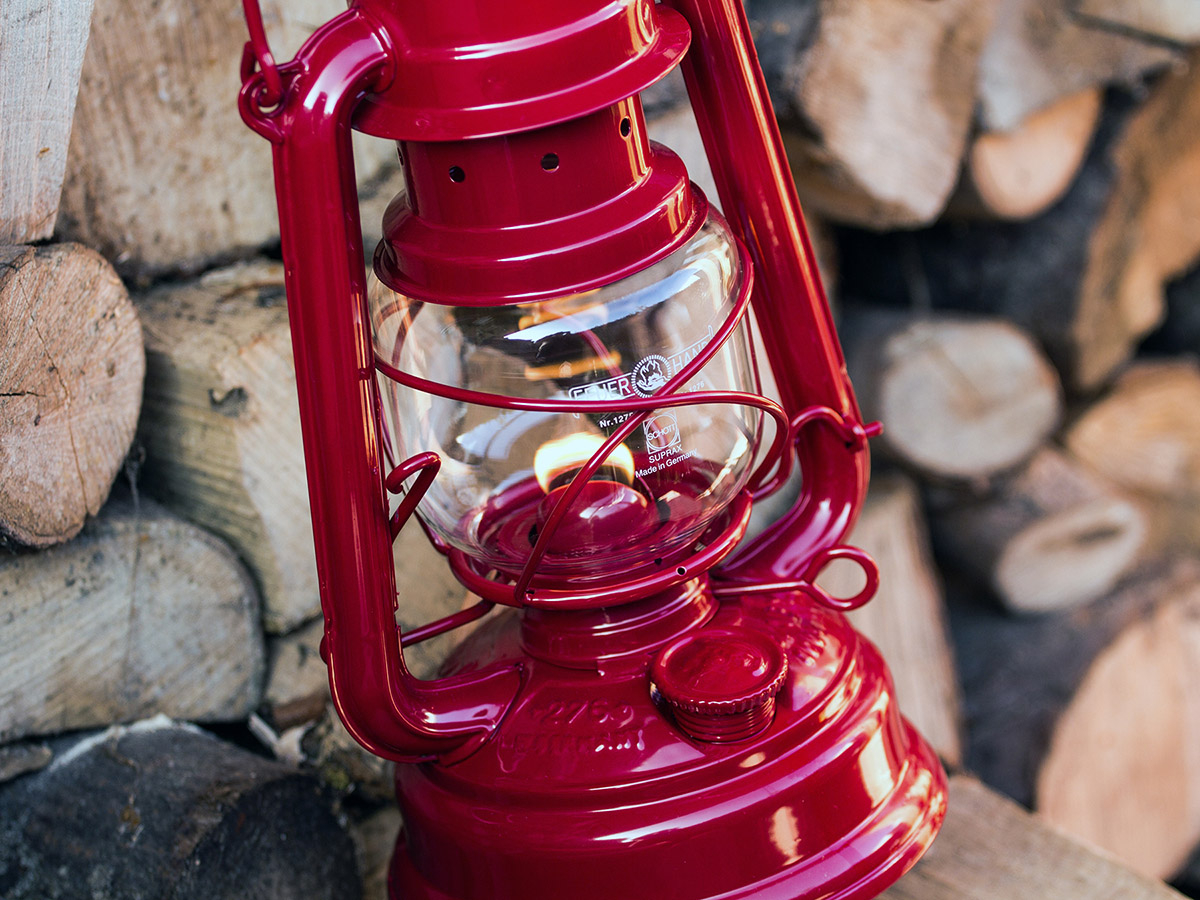 Feuerhand Baby Special 276 Ruby Red stormlamp