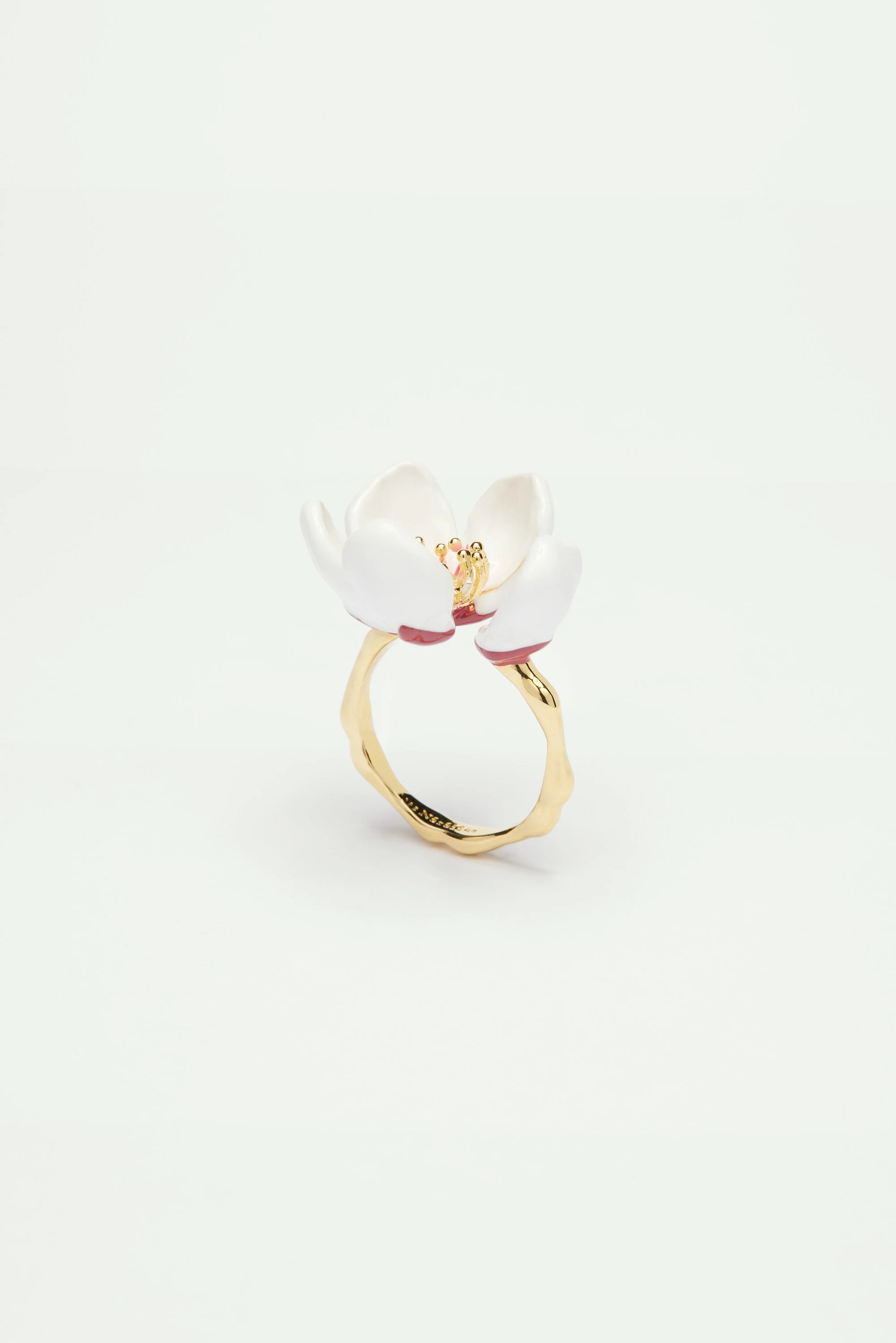 Bague ajustable fleurdu japon et pétale | Blanc