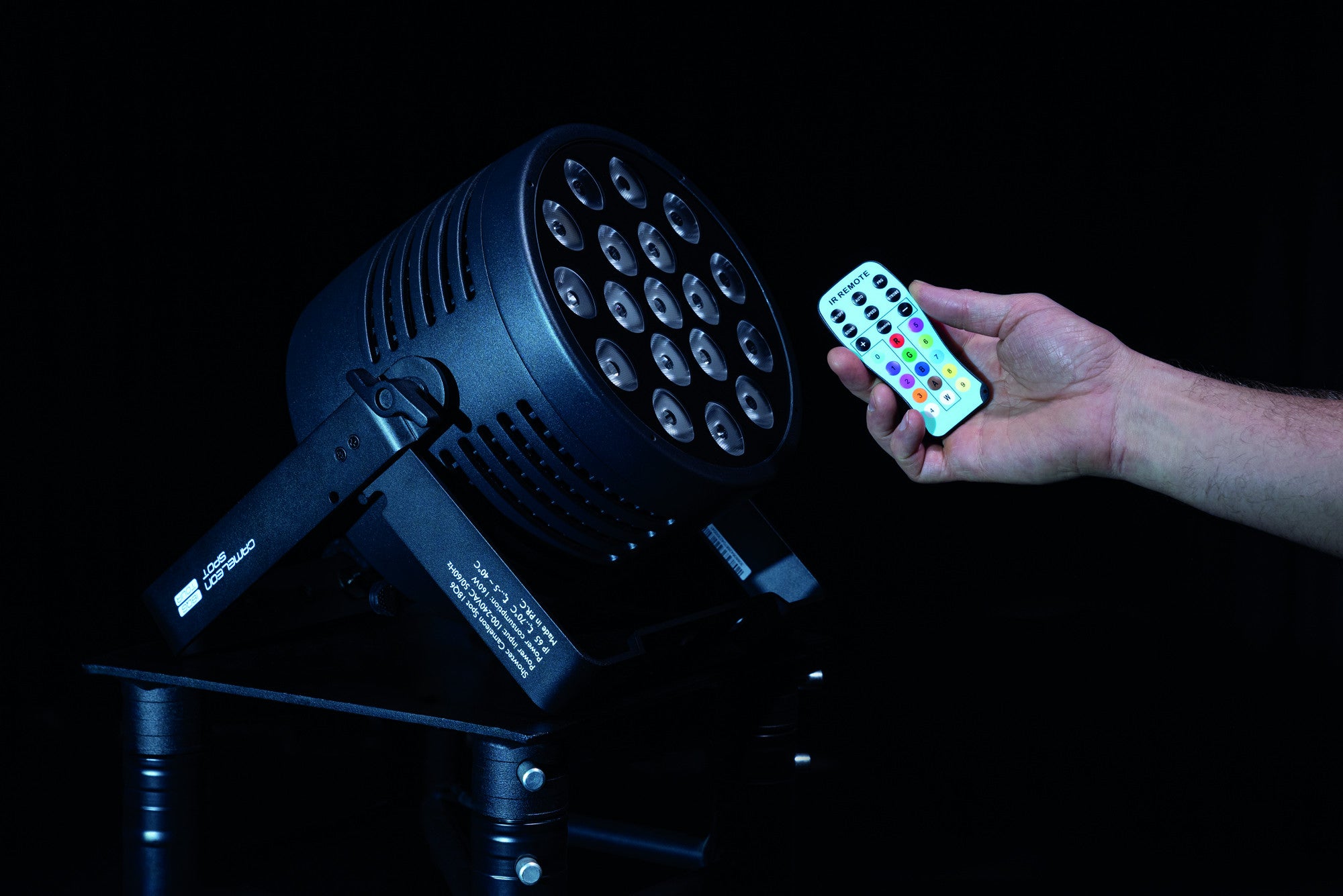 Showtec Cameleon Spot 18Q6 Tour RGBWA-UV LED spot
