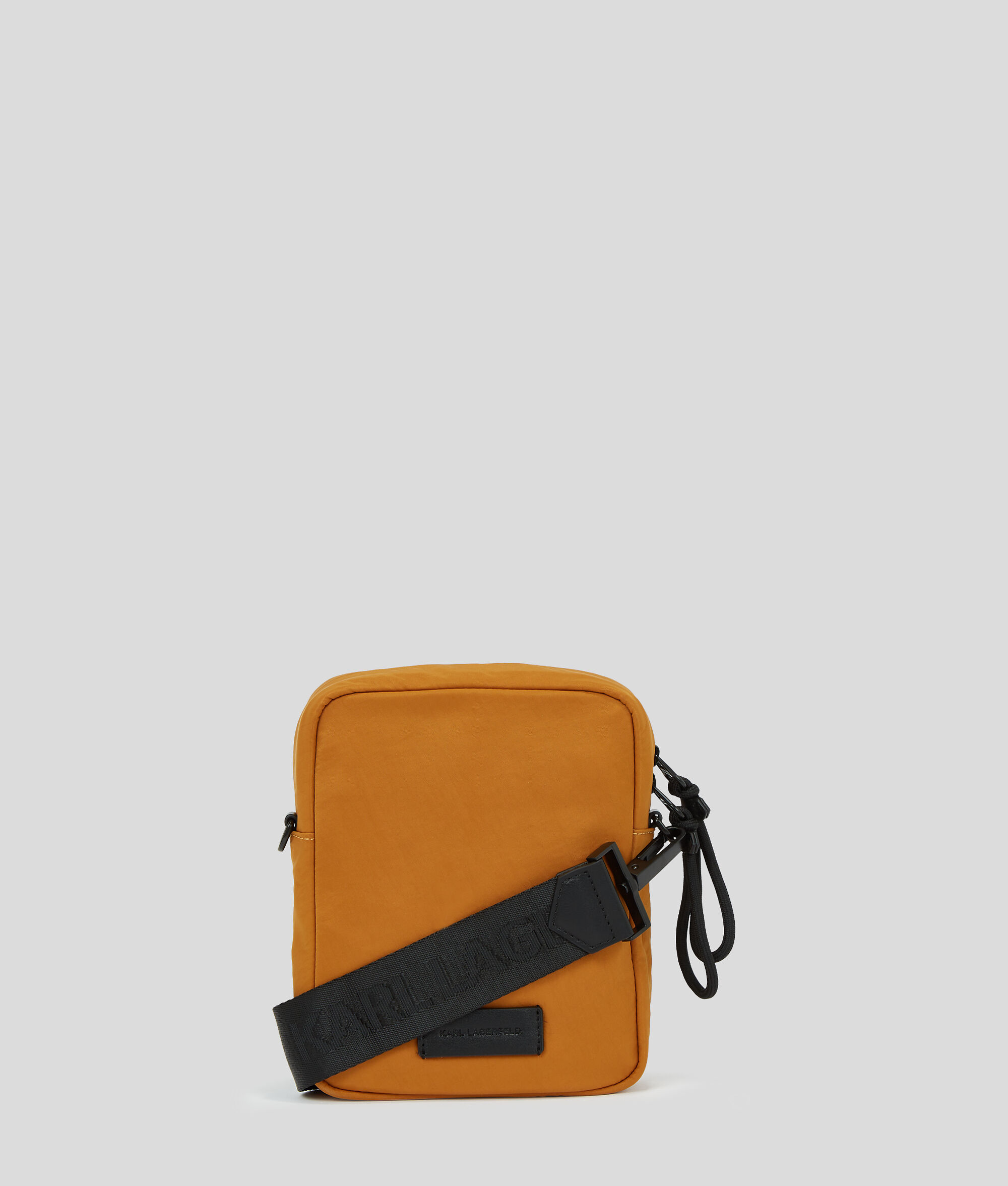 SAC BANDOULIÈRE EN NYLON RUE ST-GUILLAUME