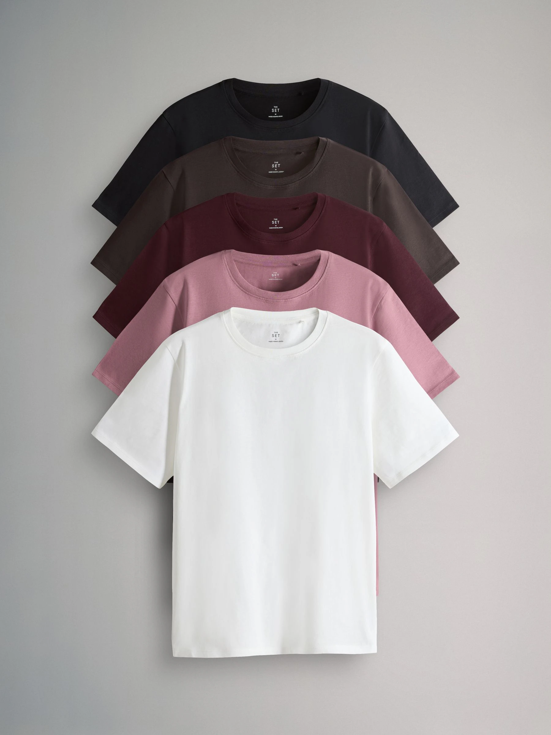 Zwart/Chocoladebruin/Bessenrood/Middenroze/Crème - The Set verpakking van 5 ruimvallende T-shirts
