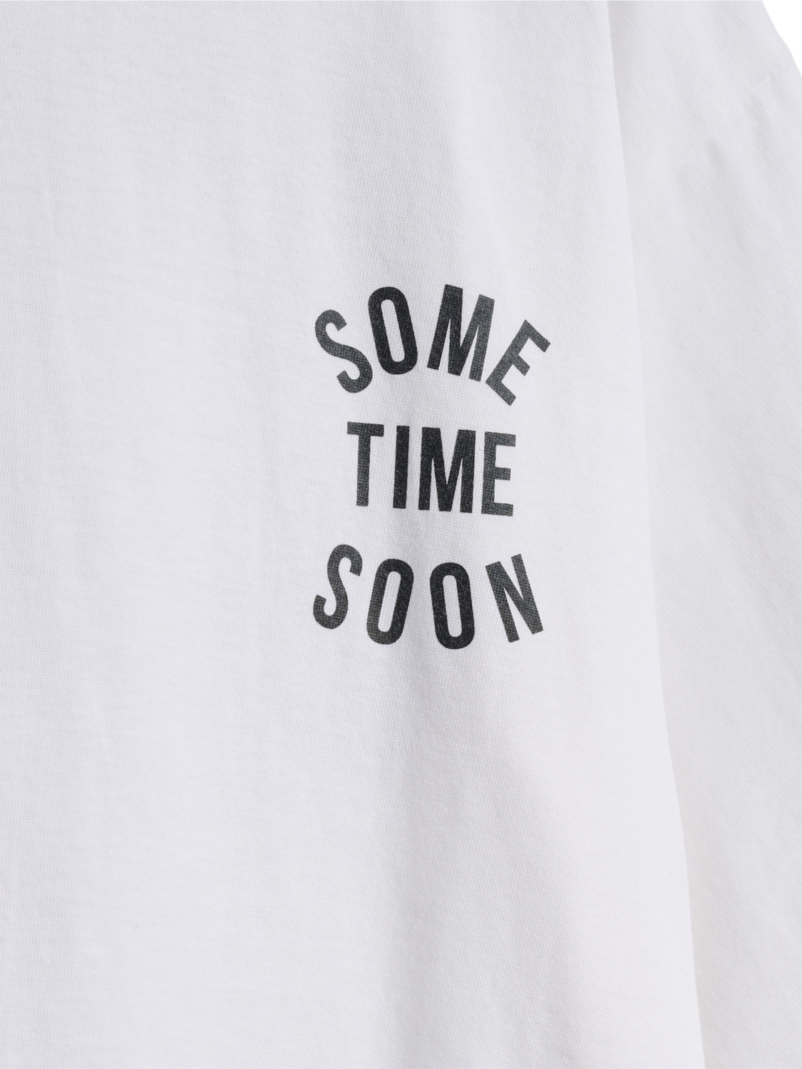 stsREVOLUTIONARY T-SHIRT