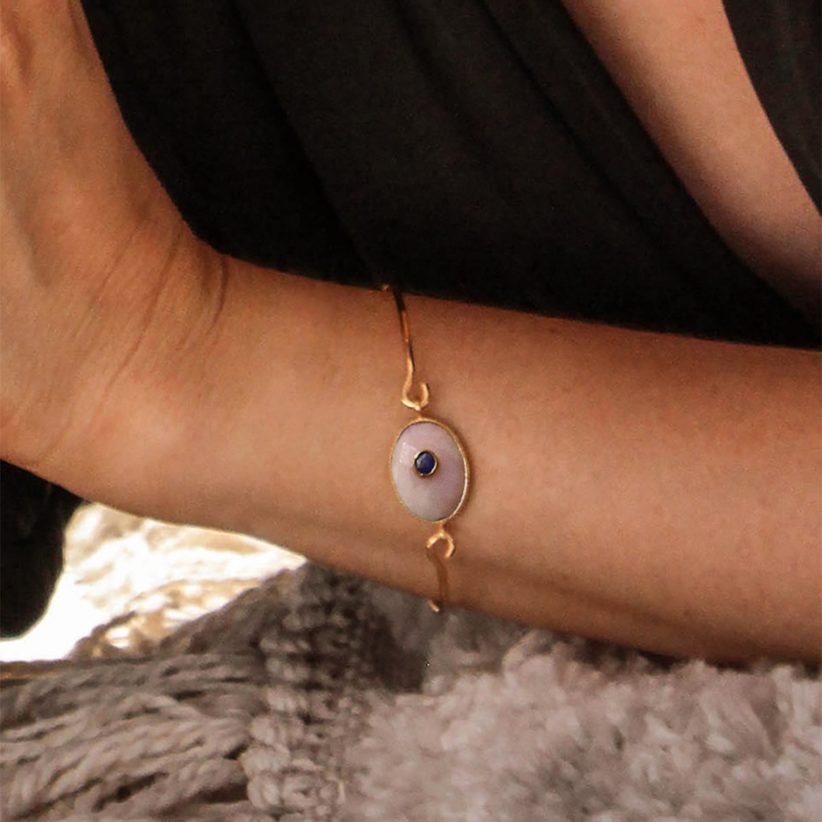 Jonc oeil calcédoine rose doré à l'or fin 24k DEVA