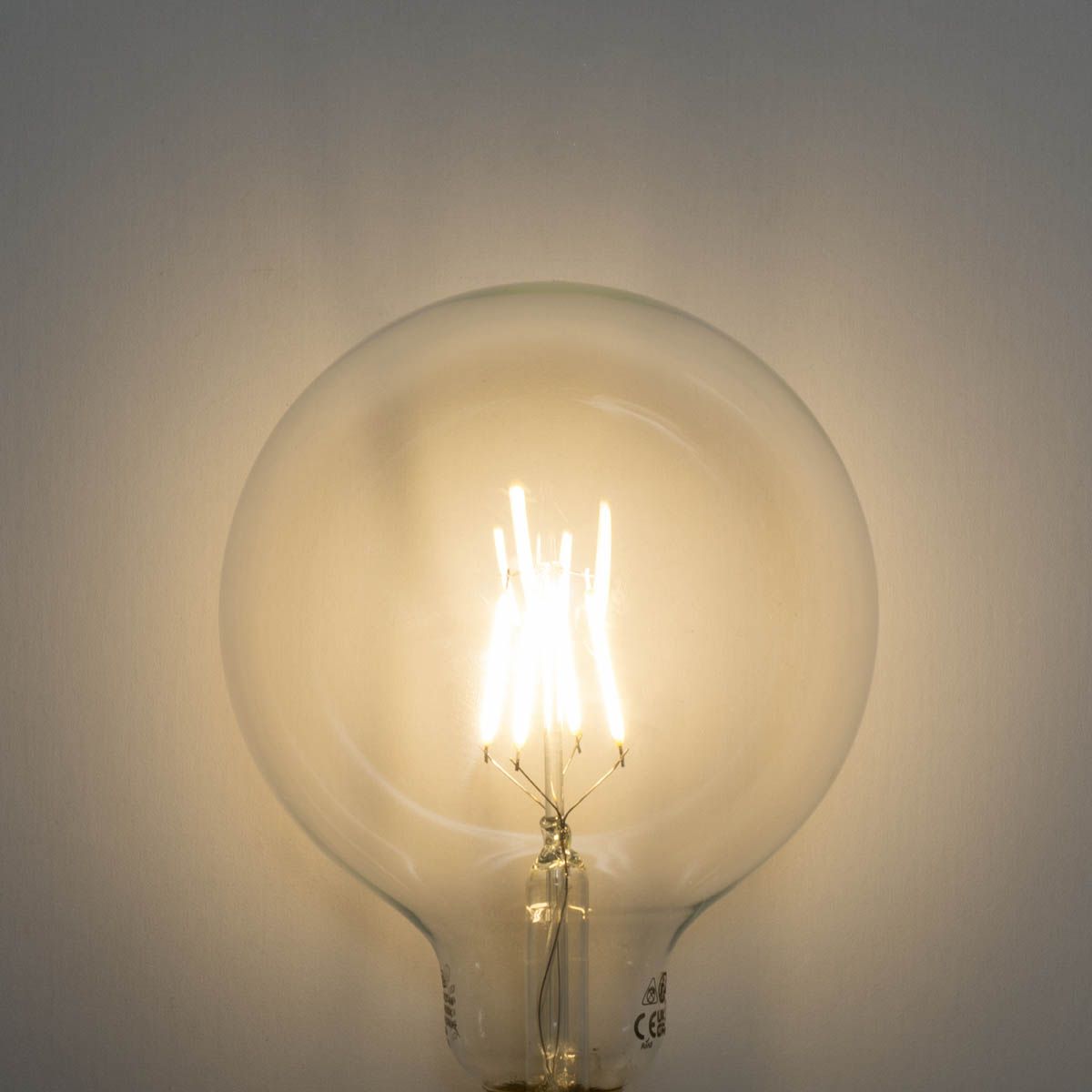 E27 dimbare LED lamp G125 5W 450 lm 3000K