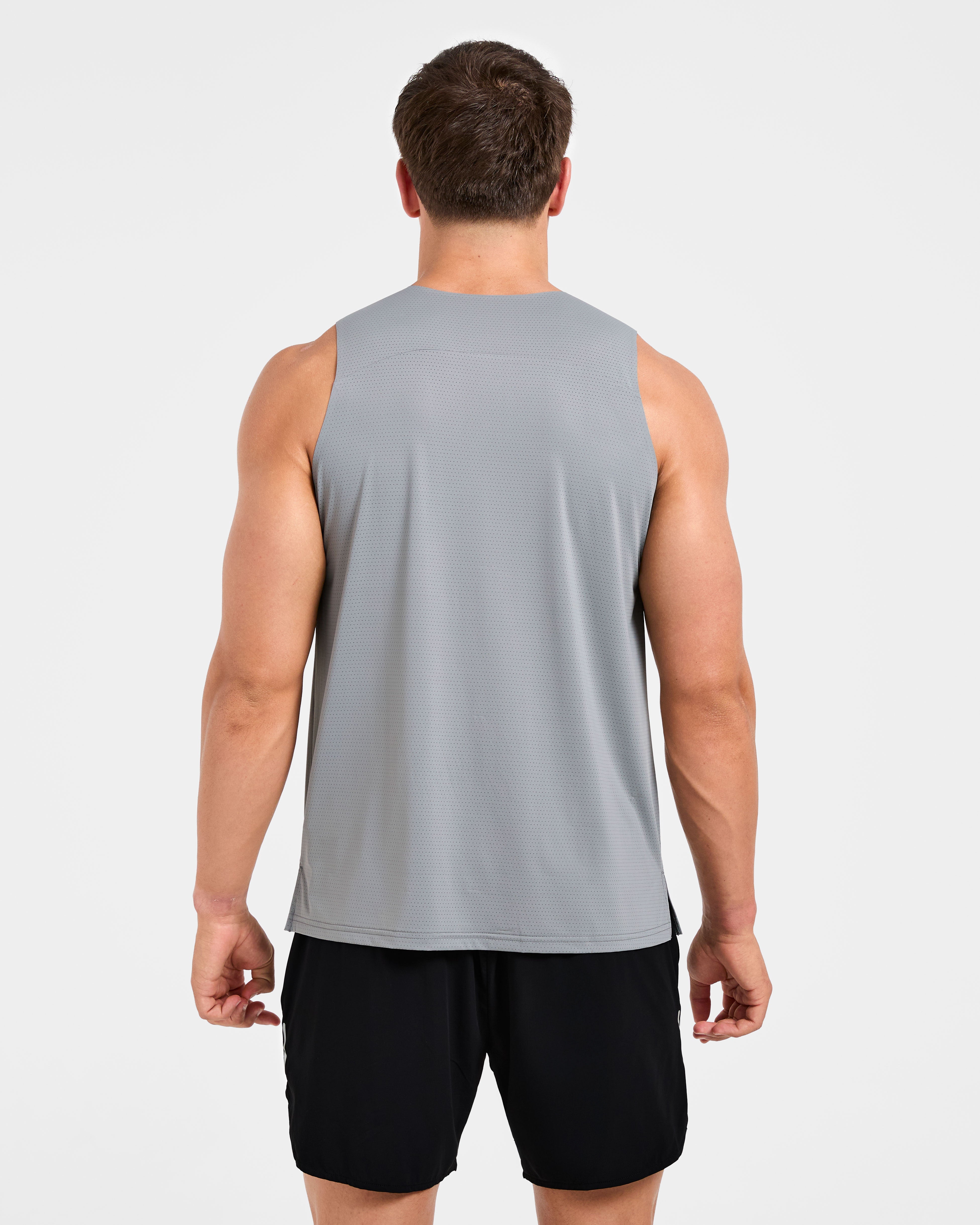 Run Loose Tank
